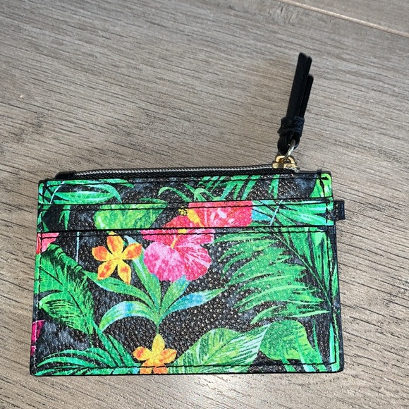 Victoria’s Secret Small Card Wallet - Picture 2 of 5